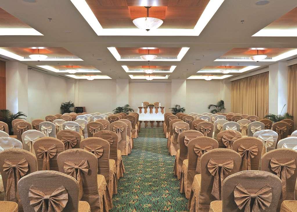 ฟอร์จูนพาร์คเลคซิตี้ Hotel ธาเน สิ่งอำนวยความสะดวก รูปภาพ