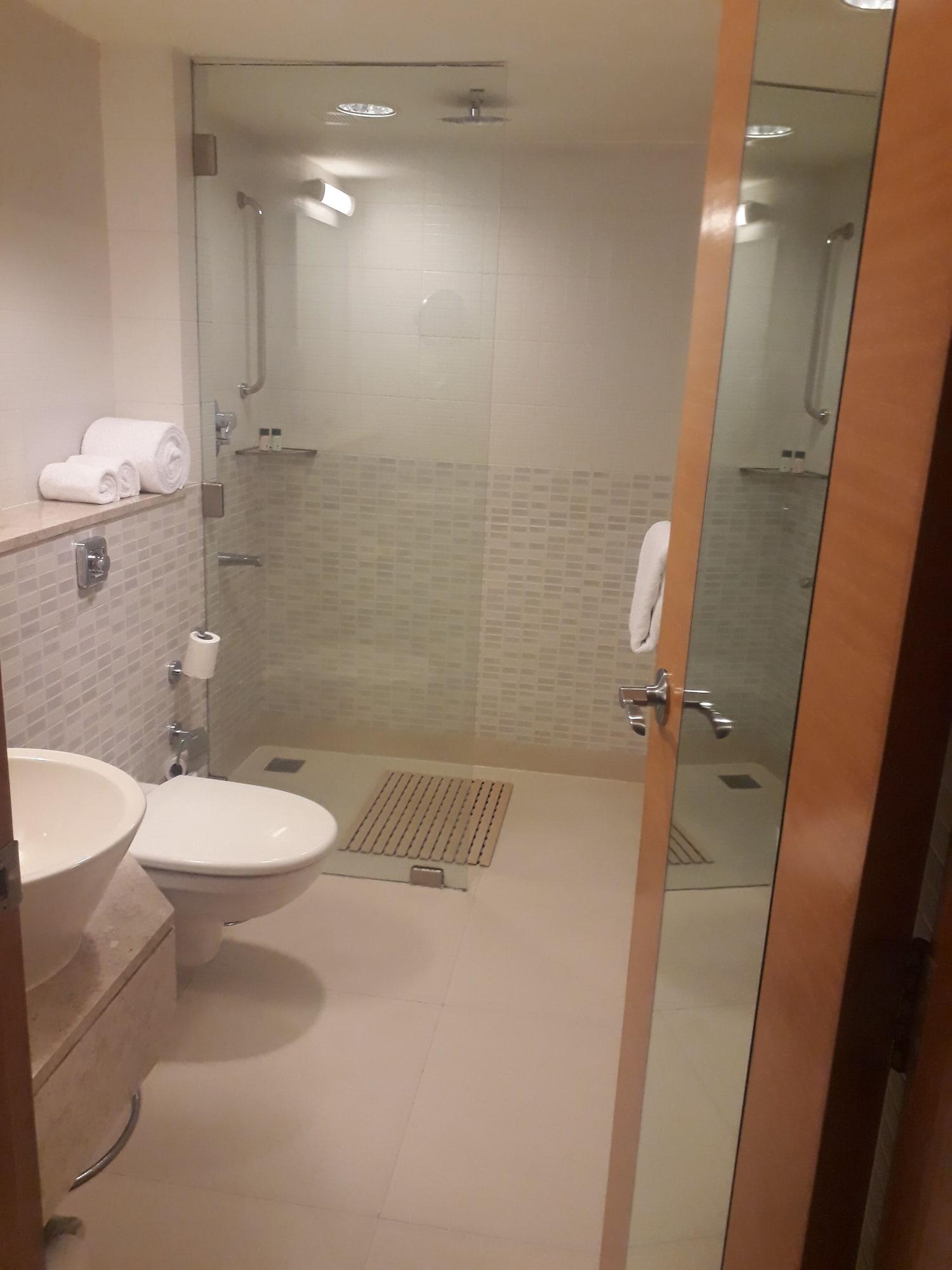 ฟอร์จูนพาร์คเลคซิตี้ Hotel ธาเน ภายนอก รูปภาพ