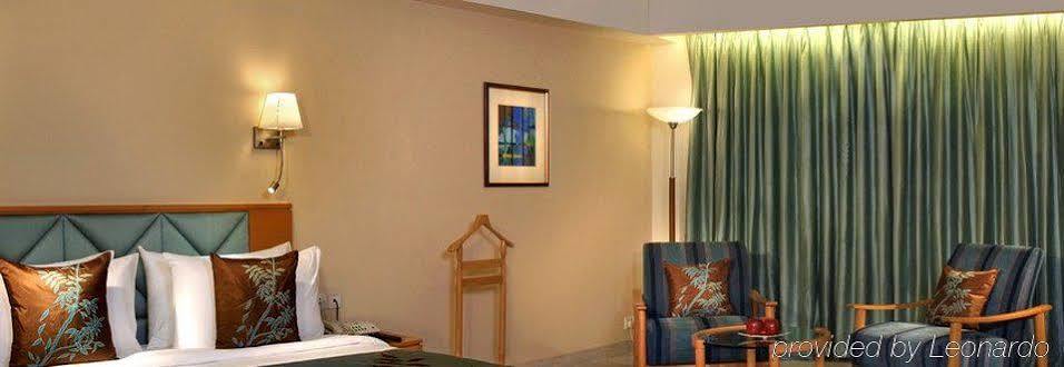 ฟอร์จูนพาร์คเลคซิตี้ Hotel ธาเน ภายนอก รูปภาพ
